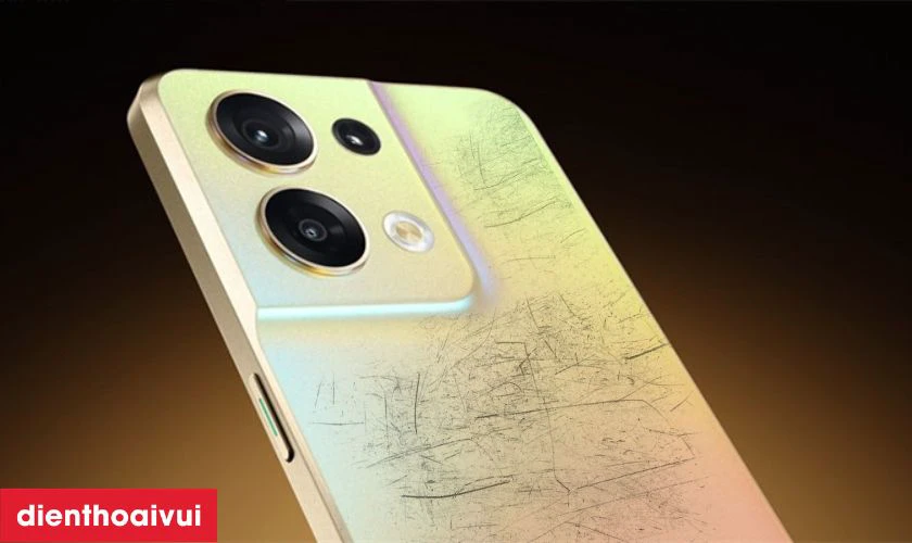 Nguyên nhân khiến mặt lưng Oppo Reno 8Z 5G bị nứt vỡ, xuống cấp