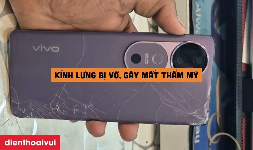 Khi n&agrave;o bạn cần thay k&iacute;nh lưng Vivo V50 Lite?