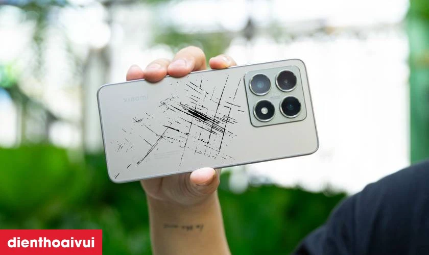 Khi n&agrave;o cần thay k&iacute;nh lưng Xiaomi 14T?