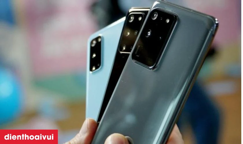 Có nên thay kính lưng Safety Samsung S20