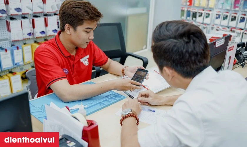 Tìm đến cơ sở sửa chữa uy tín để được thay loa ngoài iPhone 13 Pro chính hãng Aries uy tín, an toàn