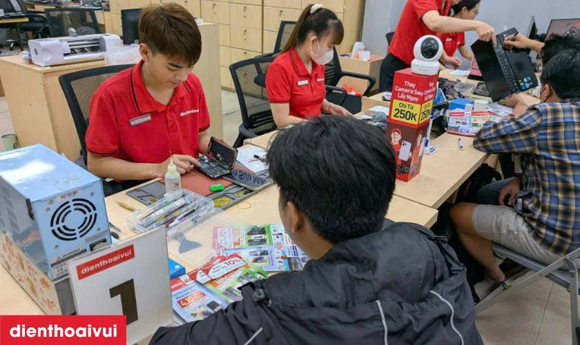 Dịch vụ thay loa ngoài iPhone 14 Plus chính hãng, lấy liền tại Điện Thoại Vui