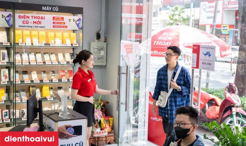 Thay loa ngoài iPhone 16 ở đâu uy tín?