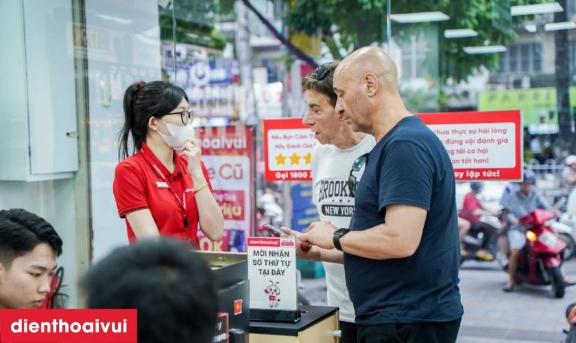 Quy tr&igrave;nh thay loa ngo&agrave;i Oppo Reno 11F lấy liền tại Điện Thoại Vui