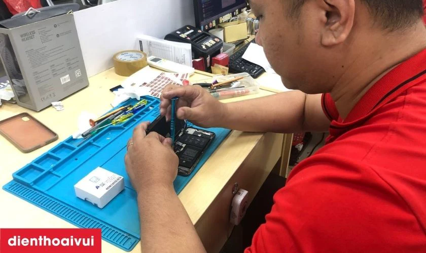 Thay loa ngo&agrave;i Oppo Reno 12F lấy liền tại Điện Thoại Vui