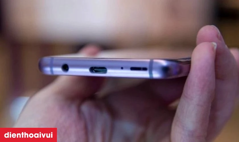 Nguyên nhân khiến loa ngoài Samsung Galaxy S23 FE bị rè