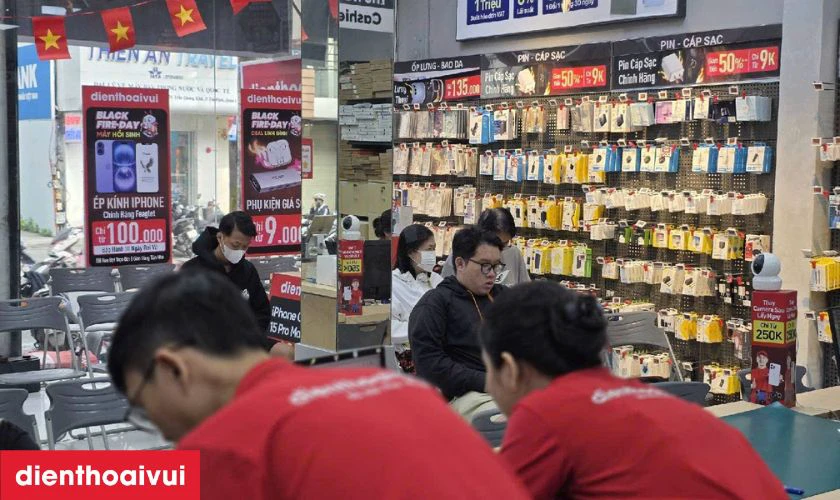 Địa chỉ thay loa ngo&agrave;i Xiaomi 12 gi&aacute; tốt - Điện Thoại Vui