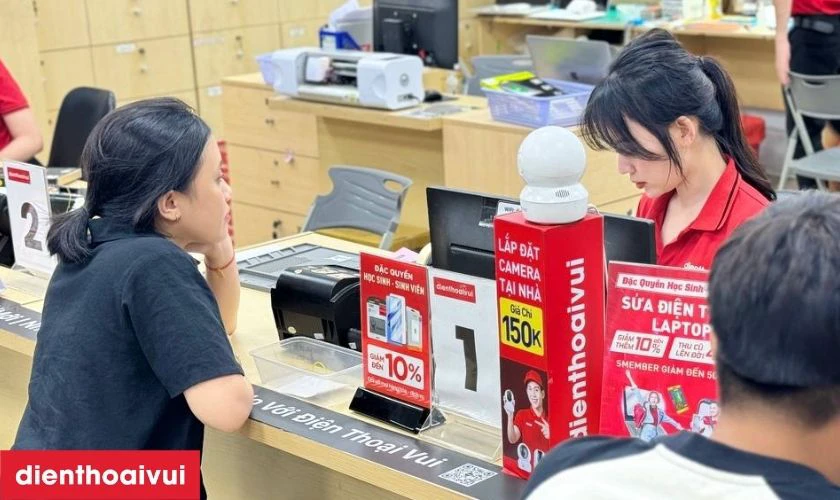 Thay loa ngo&agrave;i Xiaomi Poco M6 uy t&iacute;n tại Điện Thoại Vui