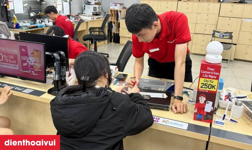 Quy trình thay loa ngoài Xiaomi Redmi 13C lấy liền, minh bạch tại Điện Thoại Vui