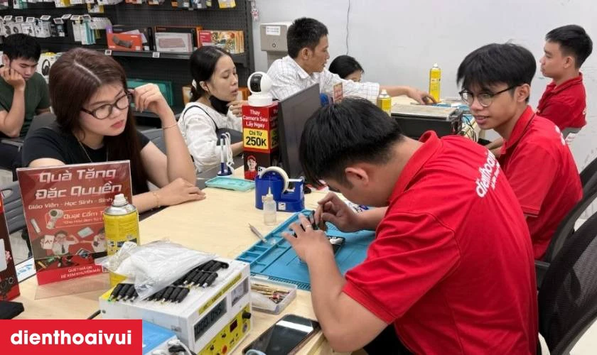 Quy tr&igrave;nh thay loa ngo&agrave;i Xiaomi Redmi 14C minh bạch tại Điện Thoại Vui