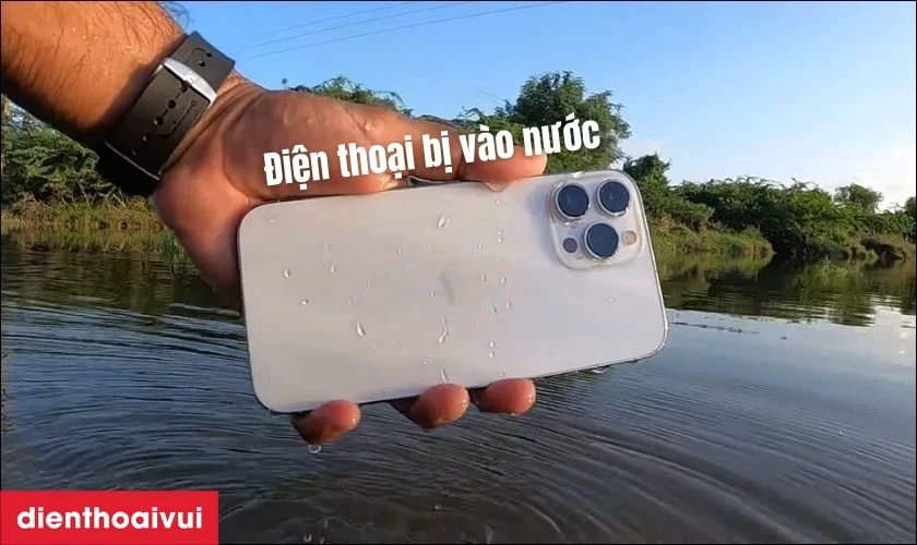 Nguyên nhân tại sao điện thoại iPhone 13 Pro bị hư loa trong