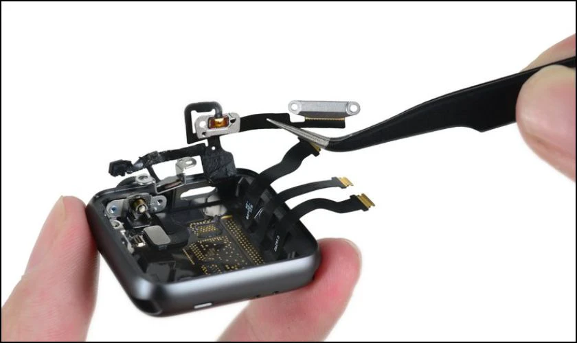 Khi nào cần thay main cho Apple Watch?