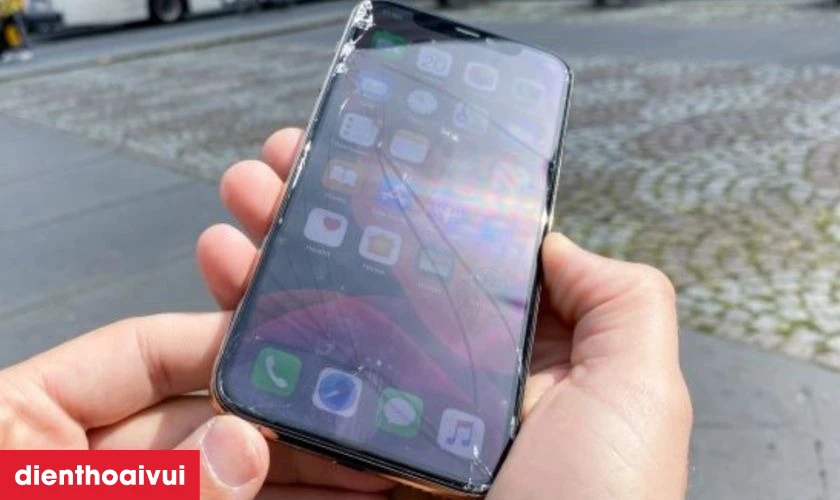 Nguyên nhân main iPhone 11 hư hỏng