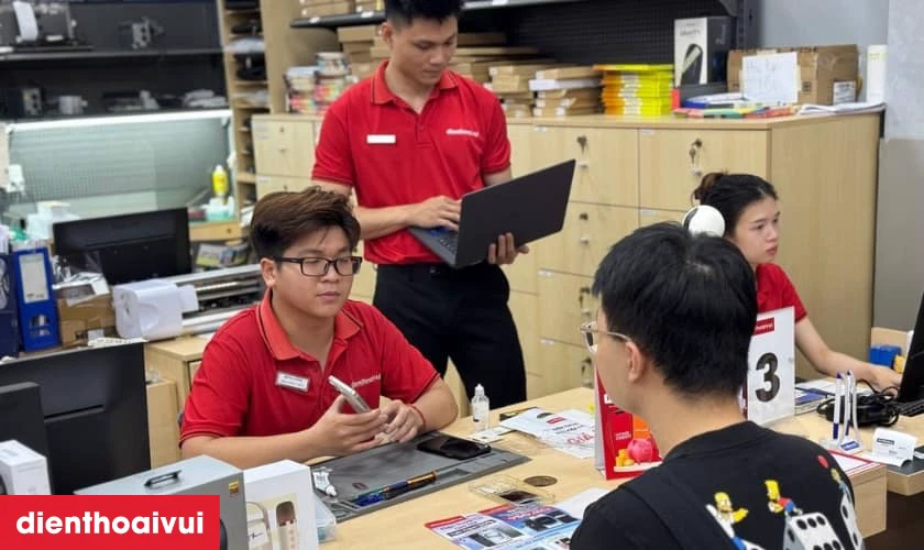 Dịch vụ thay main iPhone 11 Pro Max chính hãng