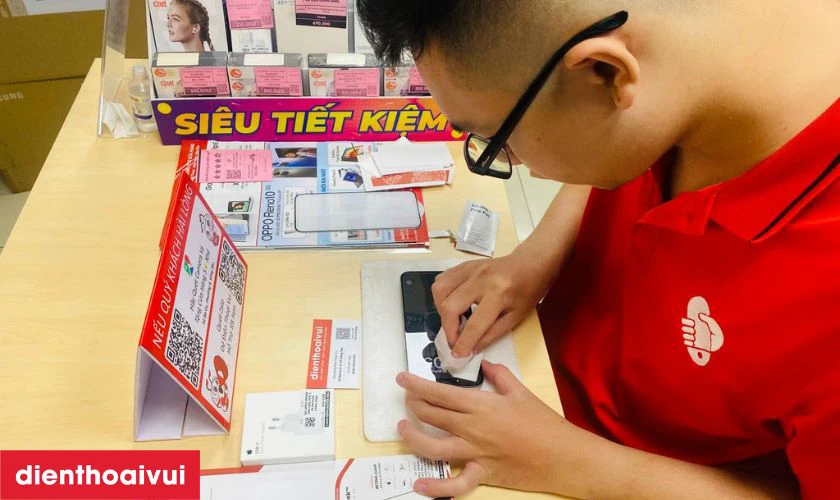 Kiểm tra, lắp ráp và dán tem bảo hành