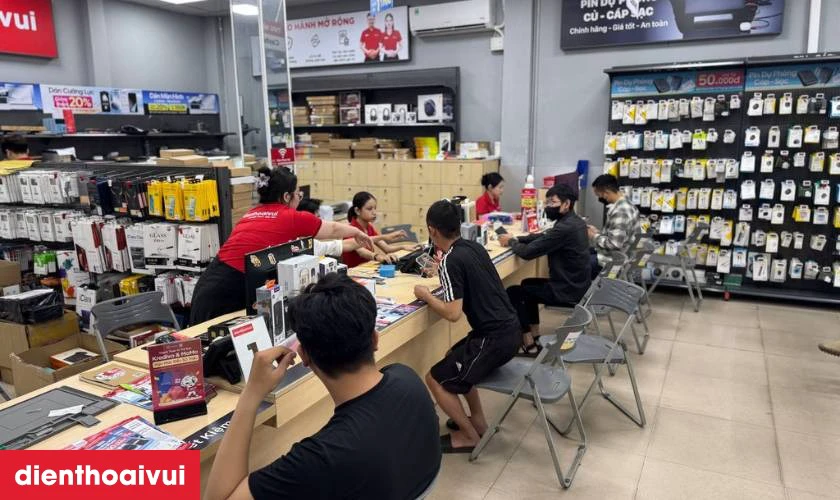Quy trình thay main iPhone 7 Plus 32GB chuyên nghiệp lấy liền tại Điện Thoại Vui