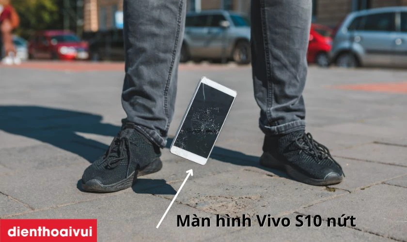 Màn hình Vivo S10 bị va chạm hoặc bị vật cứng đè gây sức ép