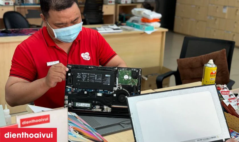 Màn hình sau khi thay mới sẽ được kiểm tra lại cẩn thận