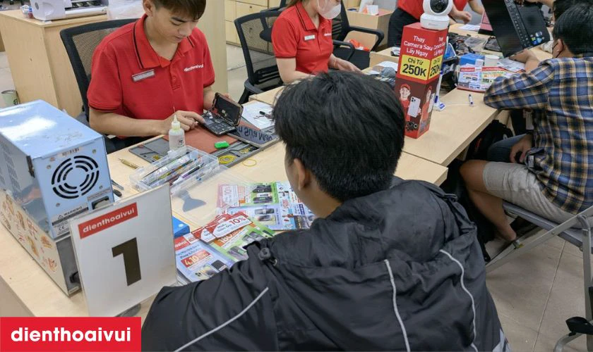 Quy trình thay màn hình Google Pixel 8 Pro chính hãng GENA loại Pro minh bạch, lấy ngay