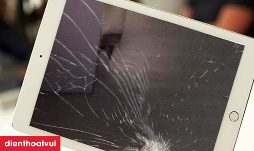 Nguyên nhân hư hỏng màn hình iPad Mini 4