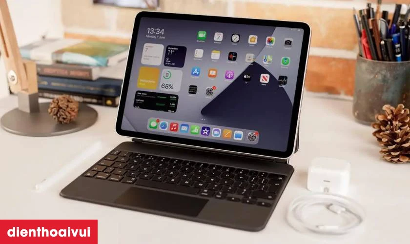 Màn hình điện thoại màn hình iPad Pro 11 2021 có gì nổi bật