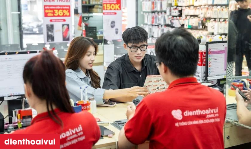 Quy trình thay màn hình iPhone 16 Plus chính hãng GENA loại Pro chuyên nghiệp lấy liền tại Điện Thoại Vui