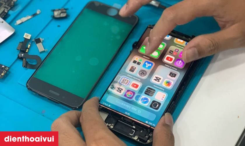 Thay màn hình iPhone 8 Plus