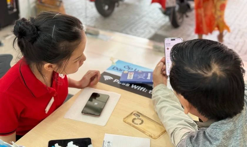 Tiêu chí lựa chọn địa chỉ thay màn hình iPhone quận 1