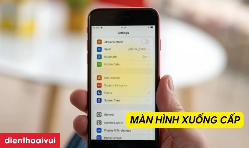 Màn hình iPhone xuống cấp