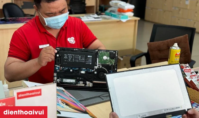 Quy tr&igrave;nh thay m&agrave;n h&igrave;nh laptop Acer