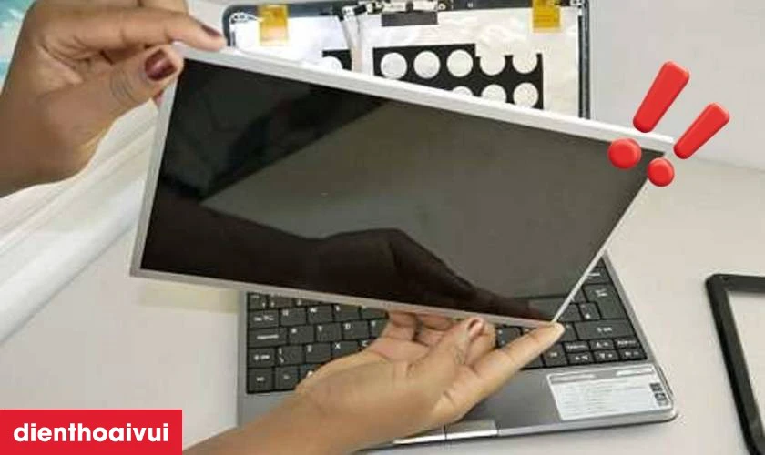 Những lưu &yacute; quan trọng trước khi thay m&agrave;n h&igrave;nh Acer