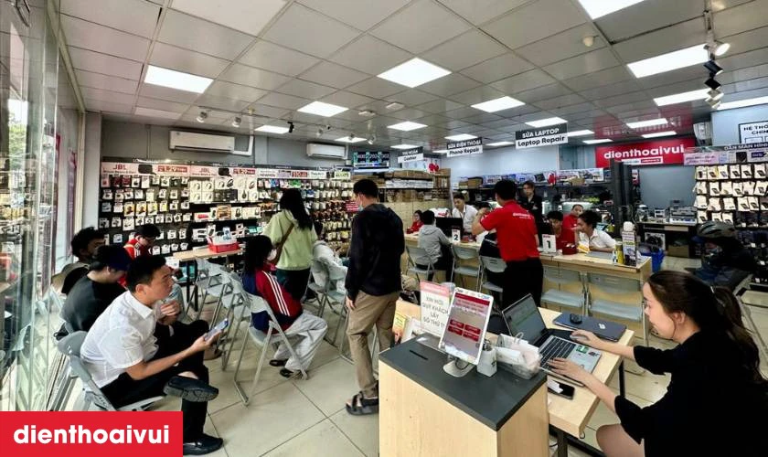 Thay m&agrave;n h&igrave;nh laptop Acer Aspire 5745