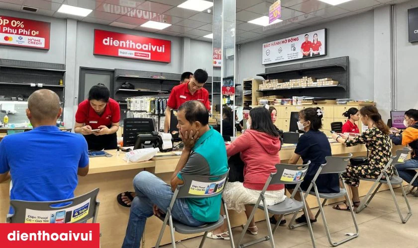 Quy tr&igrave;nh thay m&agrave;n h&igrave;nh laptop Acer Aspire E5-521 gi&aacute; tốt, lấy liền tại Điện Thoại Vui