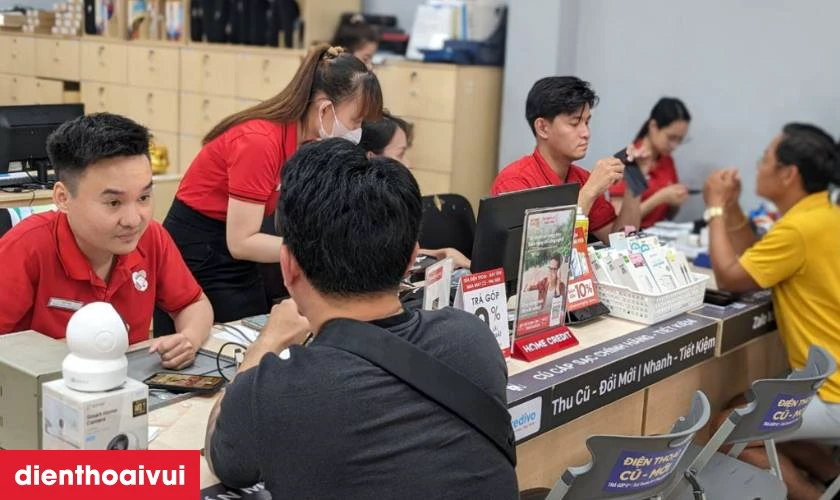 C&aacute;c bước thay m&agrave;n h&igrave;nh laptop Acer Swift SF314-43 chuy&ecirc;n nghiệp tại Điện Thoại Vui