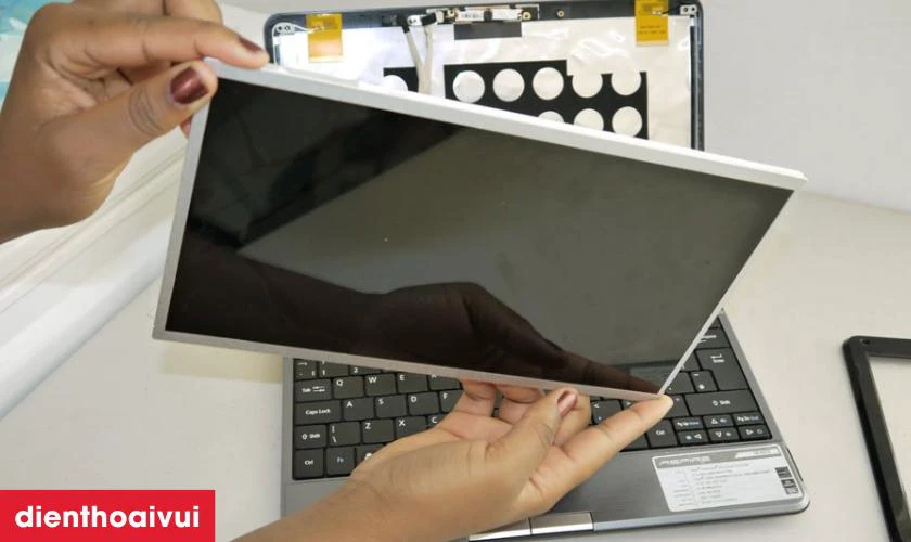 Dấu hiệu cần thay m&agrave;n h&igrave;nh laptop Asus N56