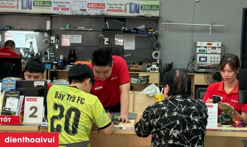 Quy tr&igrave;nh thay m&agrave;n h&igrave;nh laptop Asus ROG G58 chuy&ecirc;n nghiệp