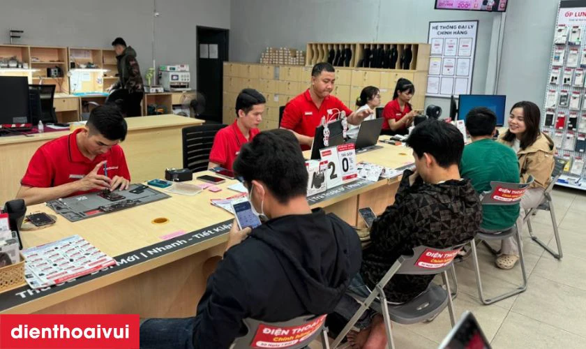 Quy tr&igrave;nh thay m&agrave;n h&igrave;nh laptop Asus VivoBook X705 lấy liền tại Điện Thoại Vui