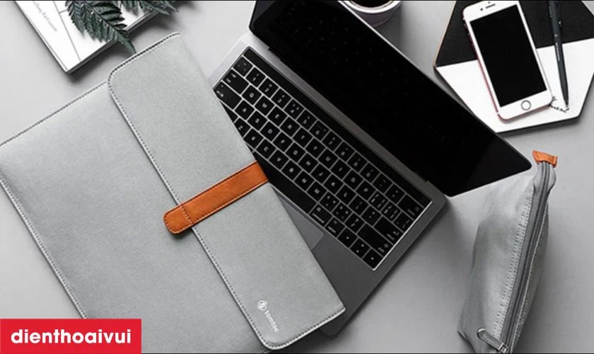 Mẹo bảo quản m&agrave;n h&igrave;nh sau thay, k&eacute;o d&agrave;i tuổi thọ laptop