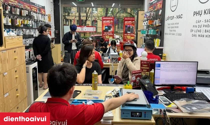 Địa chỉ thay m&agrave;n h&igrave;nh laptop Asus