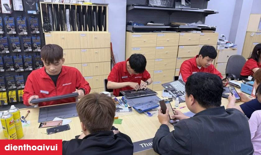 Địa chỉ thay m&agrave;n h&igrave;nh laptop Asus X456U uy t&iacute;n, chất lượng tại HCM, H&agrave; Nội