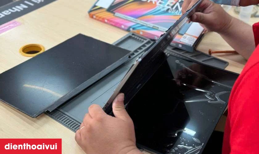 Quy tr&igrave;nh thay m&agrave;n h&igrave;nh laptop Asus X551M