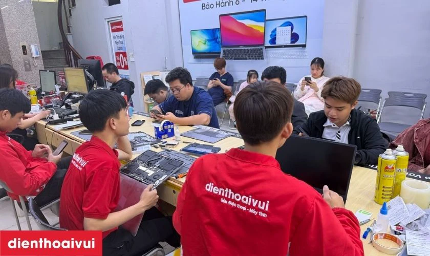 Quy tr&igrave;nh thay m&agrave;n h&igrave;nh laptop ASUS X551MAV lấy liền tại Điện Thoại Vui