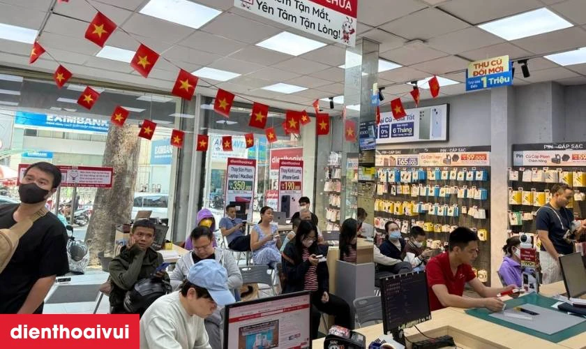 Ưu đ&atilde;i v&agrave; ch&iacute;nh s&aacute;ch bảo h&agrave;nh khi thay m&agrave;n h&igrave;nh laptop tại Điện Thoại Vui