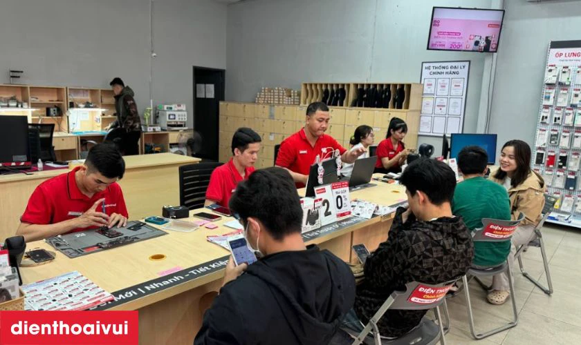 Quy tr&igrave;nh thay m&agrave;n h&igrave;nh laptop chuy&ecirc;n nghiệp tại Điện Thoại Vui