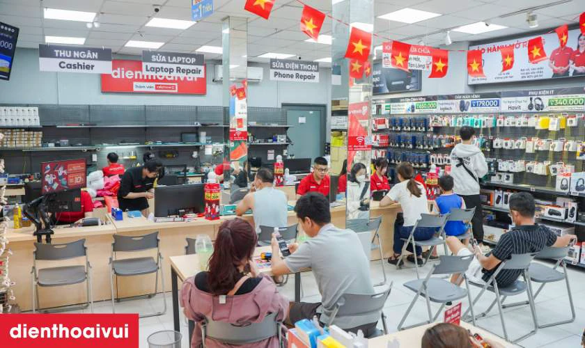 Thay m&agrave;n h&igrave;nh laptop Dell Alienware M15 R1 gi&aacute; tốt, uy t&iacute;n tại Điện Thoại Vui