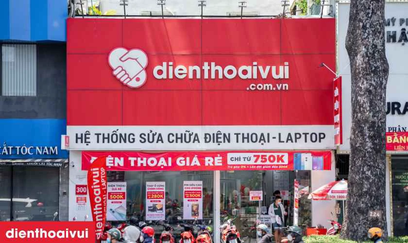 Vì sao lại chọn dịch vụ thay màn hình laptop Dell tại Điện Thoại Vui?