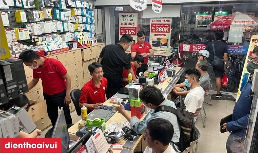 Quy trình thay màn hình laptop Dell Inspiron 14 T7430 tại Điện Thoại Vui