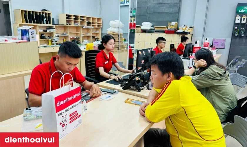 Thay m&agrave;n h&igrave;nh laptop Dell Inspiron 15 N5110 15 inch gi&aacute; tốt, uy t&iacute;n tại Điện Thoại Vui