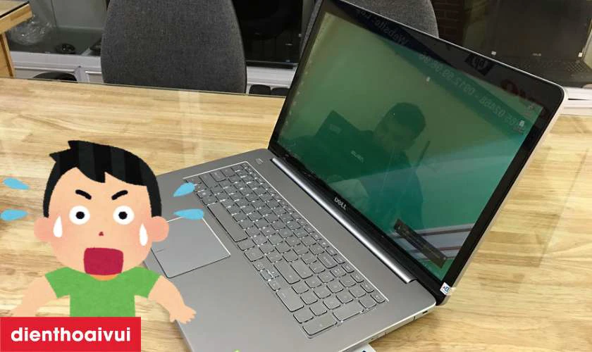 Dấu hiệu cần thay màn hình laptop Dell Inspiron 17 7737
