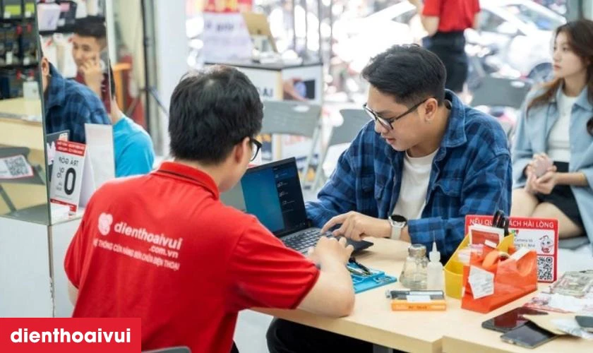 Thay màn hình laptop Dell Inspiron 3531 chính hãng GENA chính hãng